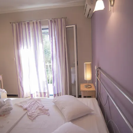 Theodora Aparthotel 3*