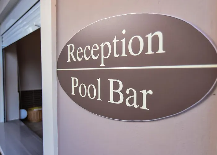 شقة فندقية Theodora 3*