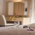 Aparthotel Theodora 3*