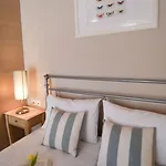 Aparthotel Theodora