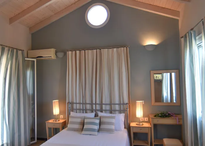 Theodora Aparthotel 3*