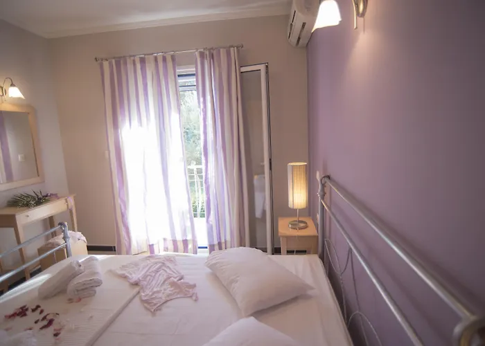 Theodora Aparthotel 3*