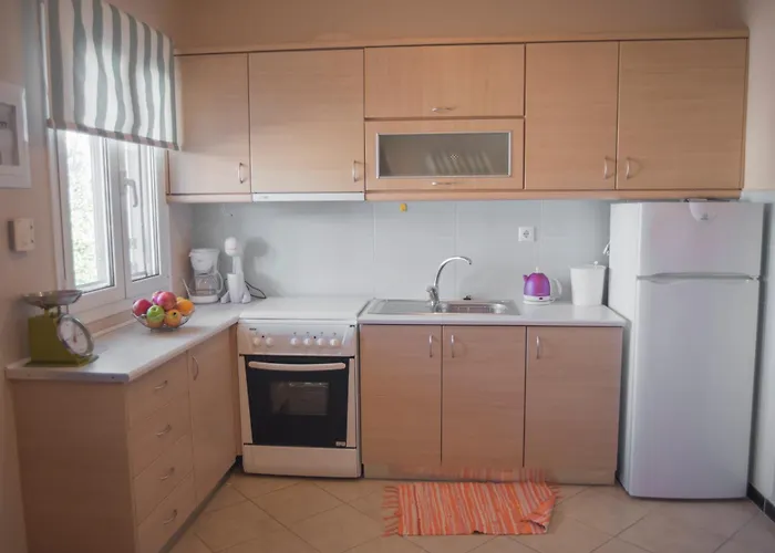 Aparthotel Theodora 3*